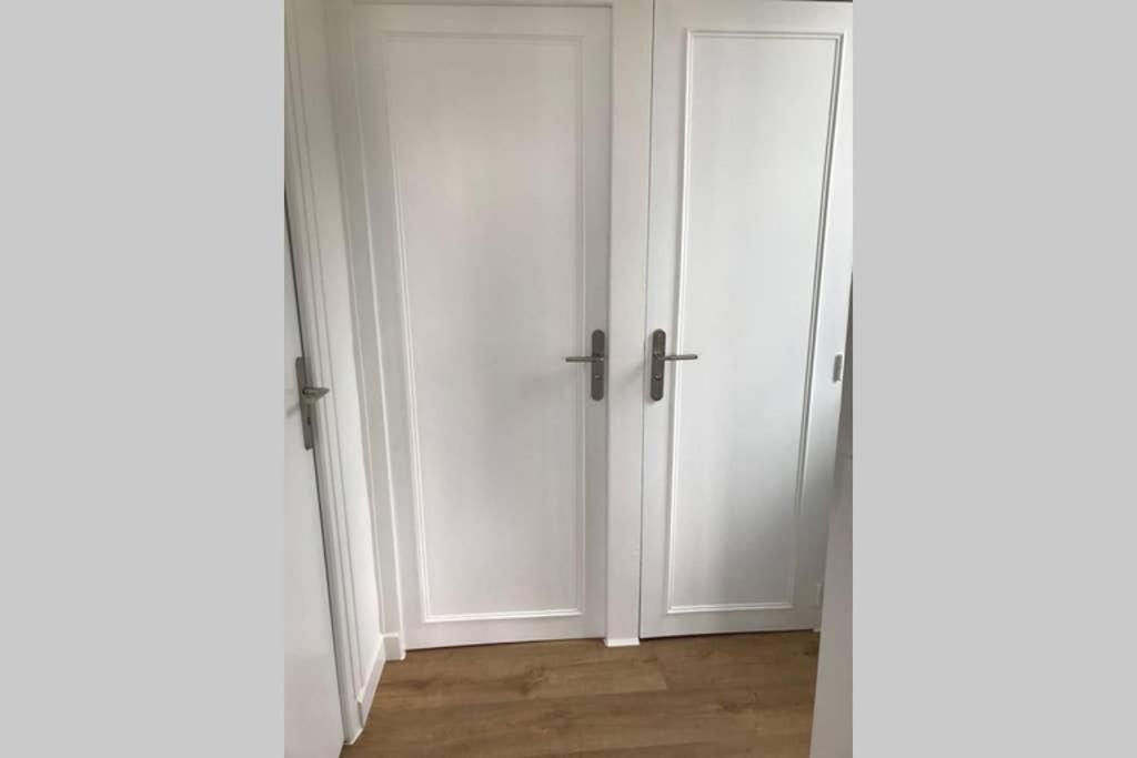 Le Nicole Apartment Шартър Екстериор снимка