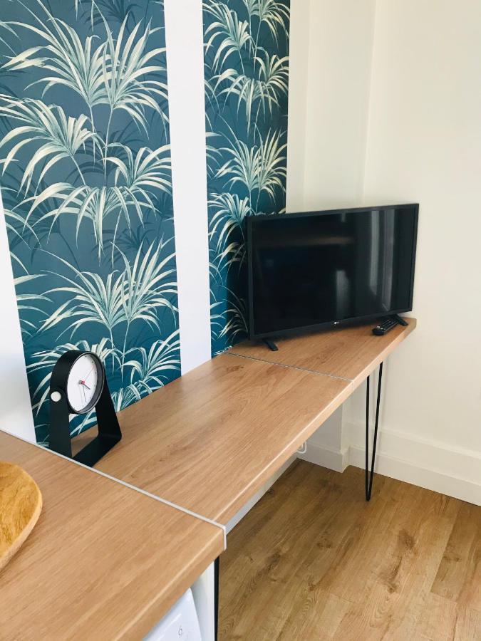 Le Nicole Apartment Шартър Екстериор снимка